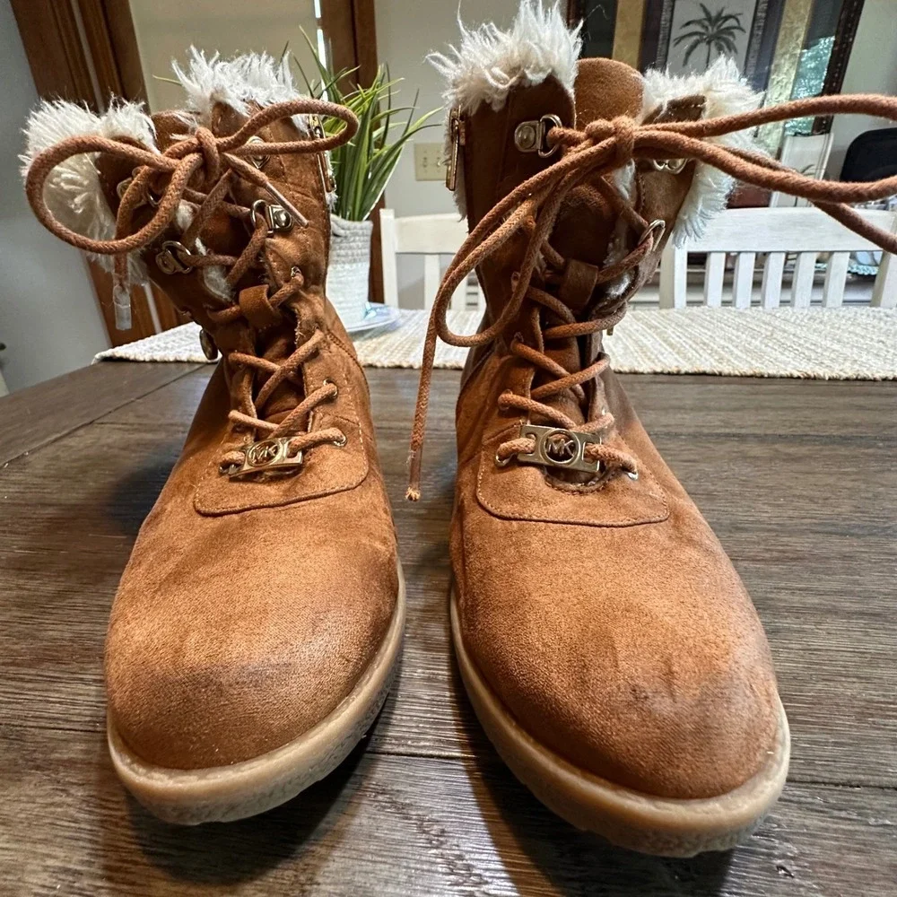 Kids Michael Kors Myra Wendee Camel Faux‎ Suede Fur Laced Wedge Ankle Boots Sz 4